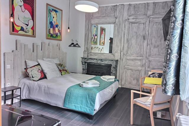 Les Appartements Fenelon Le Cateau-Cambresis エクステリア 写真