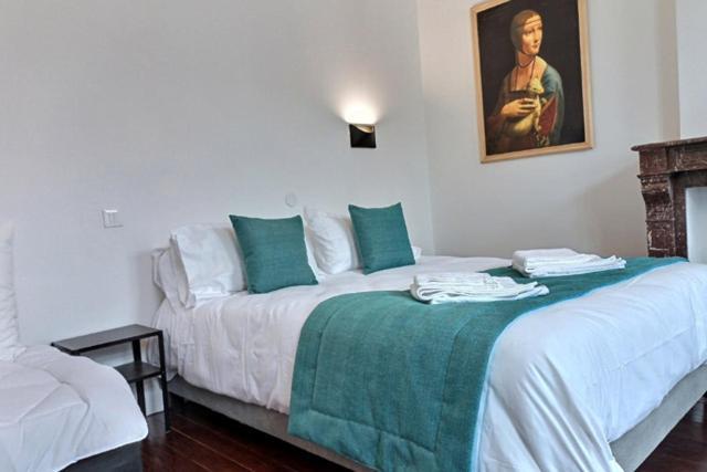Les Appartements Fenelon Le Cateau-Cambresis エクステリア 写真