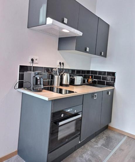 Les Appartements Fenelon Le Cateau-Cambresis エクステリア 写真